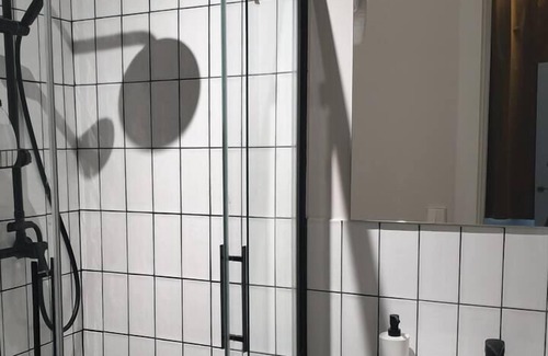San Blas-Canillejas Apartamento | Apartment with A/C next to the Metropolitano