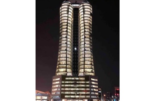 Block 428 Casa | Apartment with a city view. Manama, Seef.