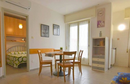 Lido di Pomposa Apartamento | Apartamento con aire acondicionado en el centro de Lido di Pomposa, con vistas al mar.