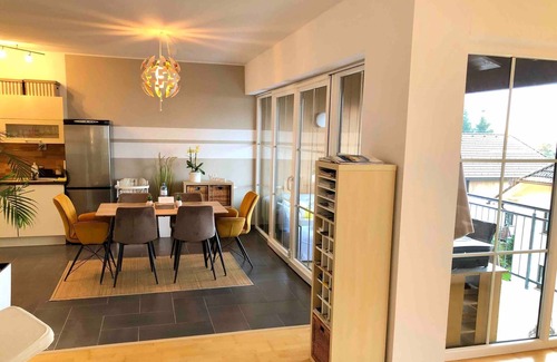 Steinbach am Attersee Apartamento | Apartamento fantásticamente hermoso con vistas al lago y a la montaña.