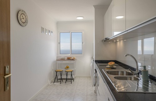 Canico Apartamento | Apartment with balcony and sea view - Garajau VI
