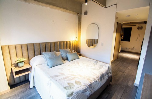 Suramericana Hotel | Apartamento con balcon en Laureles