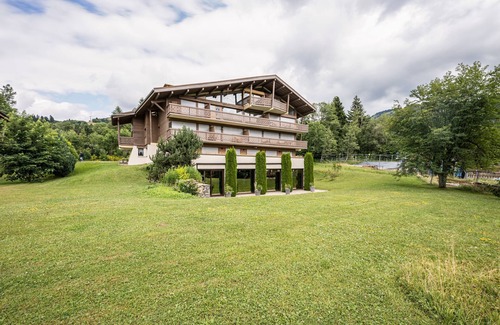 Le Planellet Apartamento | Apartment with balcony 10 min walk from the slopes