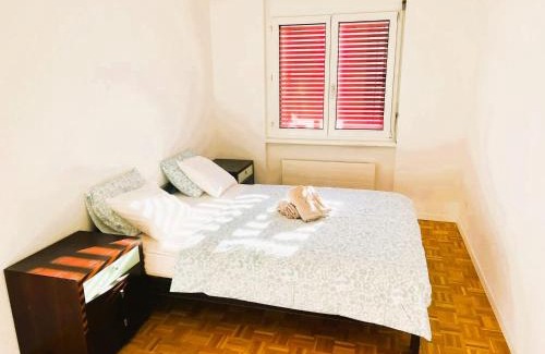 Altstetten Apartamento | Apartment with Balcony in Zurich, Kars - Self Checkin