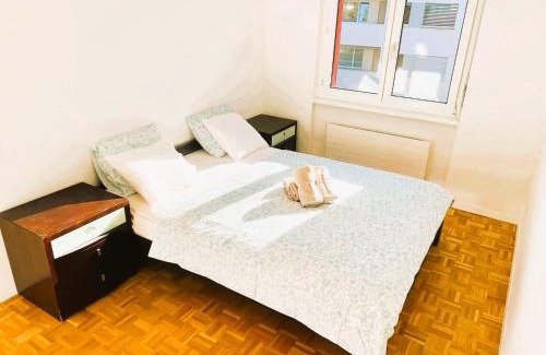 Altstetten Apartamento | Apartment with Balcony in Zurich, Kars - Self Checkin