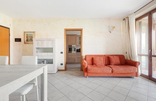 Bruzzano Apartamento | Apartment with Balcony nearby M3 Subway Yellow Line