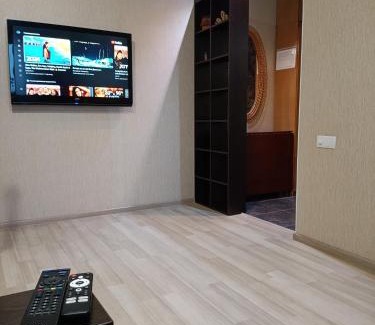 Degtyari Apartamento | Apartment with balcony on Peremohy Avenue 43