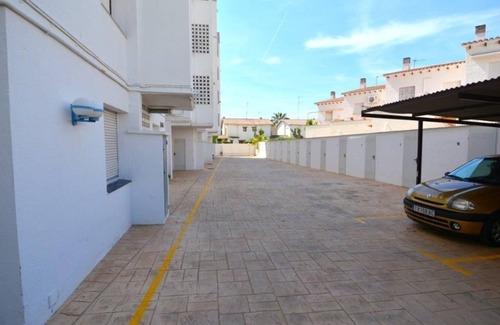 El Roc de Sant Gaieta Apartamento | Apartamento con piscina comunitaria y zona de juegos