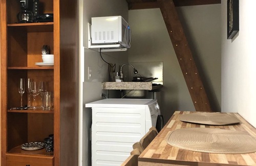 Santo Antonio de Lisboa Apartamento | Apartment with fireplace