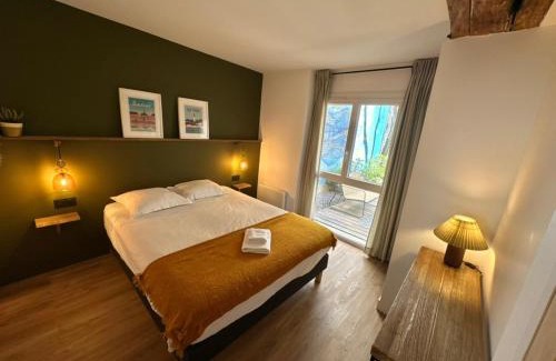 Saint Genes Apartamento | Apartment with Garden 1 bedroom 3 people