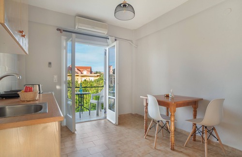 Poros Apartamento | Apartamento '' con jardín compartido, Wi-Fi y aire acondicionado