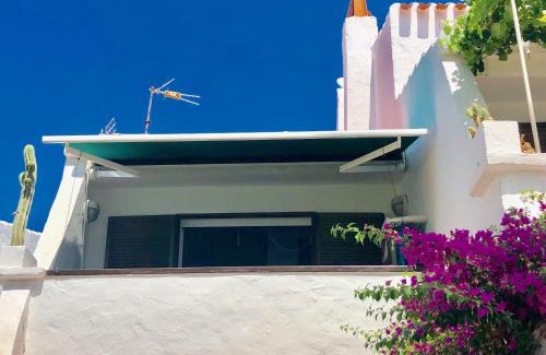 Cap d'Artrutx Casa | Apartment with great Sea View and Community Swimming Pool and private parking01