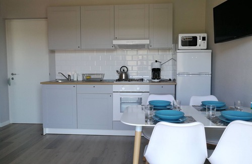 Cunettone-villa Casa | APARTAMENTO CON BALCÓN Y JARDÍN PRIVADO EN UNA VILLA DE DOS FAMILIAS