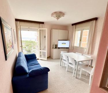 Lignano Pineta Apartamento | Apartment with stunning sea view - Wi-Fi, free parking, large terrace and comfort