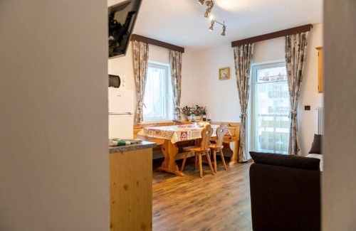 Pera Apartamento | Apartamento con 2 dormitorios y 3 baños para 4-6 personas en Val di Fassa