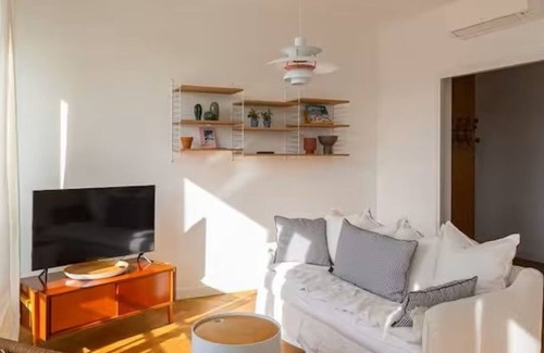 Hotel-de-Ville Apartamento | APARTMENT WITH MAGNIFICENT VIEW OF THE OLD PORT