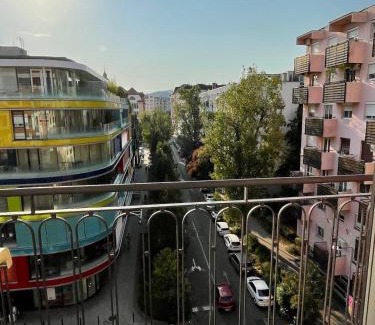 Lagymanyos Apartamento | Apartment with nice view
