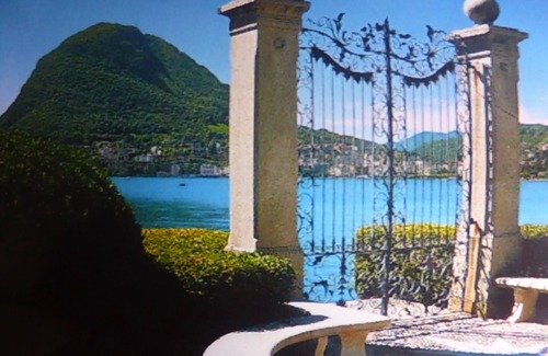 Montelago-San Gottardo Condominio | Apartamento con vistas panorámicas y playa privada.