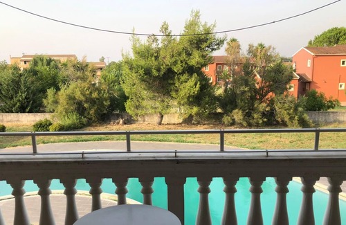 Esperion Apartamento | Apartment with pool - 5 min from the beach!