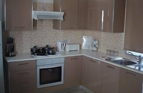 Pervolia Apartamento | Apartamento con piscina y terraza en la azotea