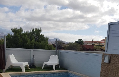 Las Rosas Apartamento | APARTMENT WITH POOL AND JACUZZI EXCLUSIVE USE