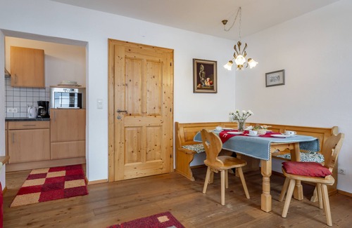 Goldegg Apartamento | Apartment with pool and plenty of space