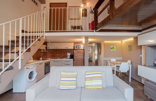 Nesso Apartamento | Apartment with pool and park! Lake View!