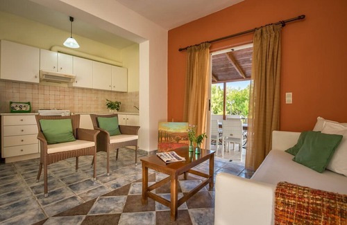 Planos Apartamento | Apartamento en residencia con piscina a 850 m del mar.