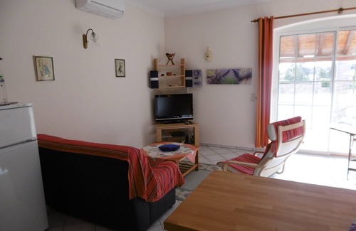 Burgau Apartamento | Apartment with pool in a quiet location and beautiful garden