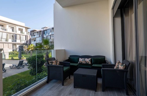 Oulad Azzouz Apartamento | Apartamento con piscina en el corazón de Dar Bouazza