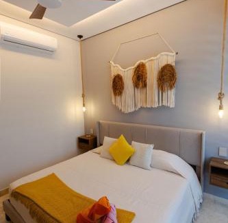 Playa Paraiso Apartamento | Apartment with Private Jacuzzi, Rooftop Pools & Free beach club
