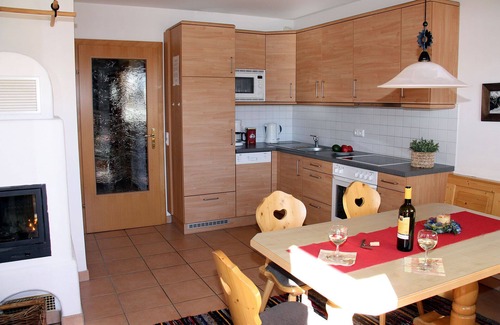 Konigsleiten Apartamento | Apartment with sauna for 6 people in Königsleiten / Zillertal Arena