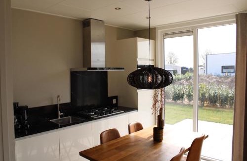Lathum Chalet De Esquí | Apartment with Sauna and Terrace in Gelderland