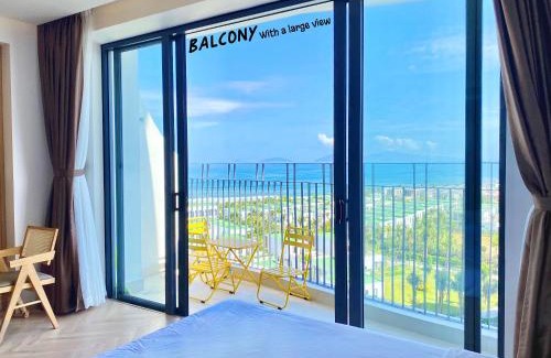 Dien Duong Apartamento | Apartment with sea view from bed, 5 star resort 1N