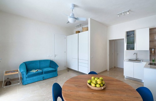 Cornino Apartamento | Apartment with small pool and sea 50 meters away