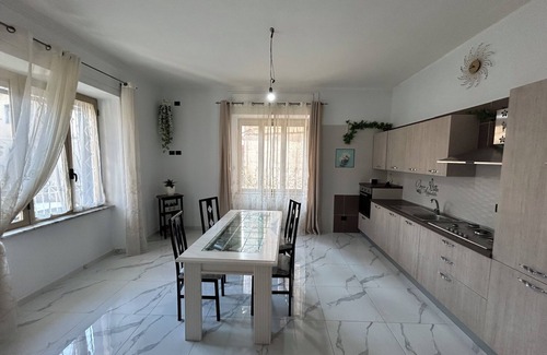 Mariglianella Apartamento | Apartment with terrace