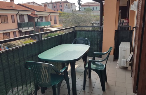 Cavalcaselle Apartamento | APARTAMENTO CON TERRAZA Y 2 DORMITORIOS IDEALES PARA GARDALAND LAKE Y PARQUES