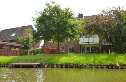 Glueckstadt Apartamento | Apartamento 'Ferienwohnung Mit Terrasse' con vistas al lago, terraza privada y Wi-Fi