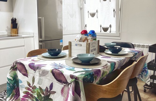 Centro de la ciudad de Gijón Casa | Piso con terraza y parking cerca de la playa