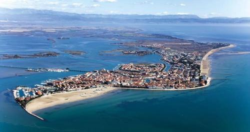 Grado Apartamento | Apartment with Terrace & free parking - 3 Minutes from beach