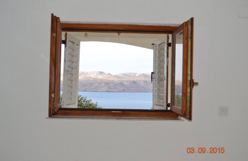 Karlobag Apartamento | Apartamento con vistas a la terraza, el mar y la montaña, el clima, la barbacoa, cerca de la playa (30m)