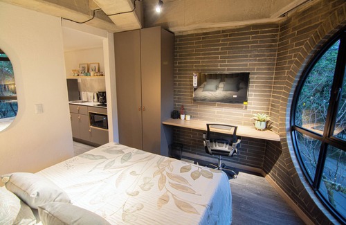 Suramericana Hotel | Apartamento con vista a la ciudad en Laureles