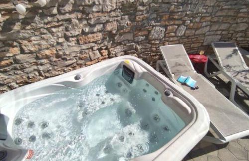 Banki Apartamento | Apartment with Whirlpool and BBQ near Poreč