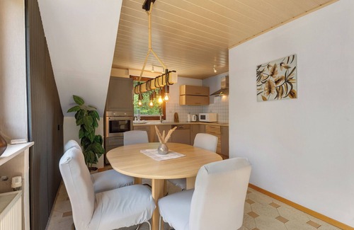 Plettenberg Apartamento | Apartamento 'Wohung Zum Ausblick' con vistas a la montaña, balcón y Wi-Fi