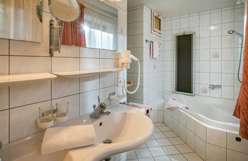 Auffach Apartamento | Apartment "Wood Anemone" - Haus Rosenheim