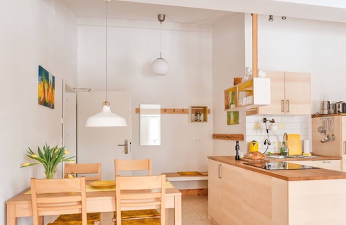 Schwerin Apartamento | Apartamento amarillo - vacaciones en la granja orgánica
