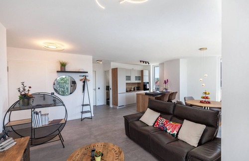 Giessen Apartamento | Apartamento 'Yiwoo Home' con terraza privada, balcón y Wi-Fi