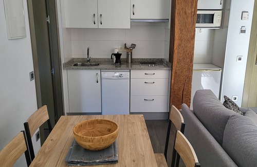 Ituren Apartamento | Apartamento 'Zakuzaharra' con vistas a la montaña, Wi-Fi y aire acondicionado