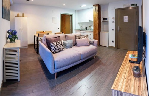 Ituren Apartamento | Apartamento 'Zakuzaharra' con vistas a la montaña, Wi-Fi y aire acondicionado