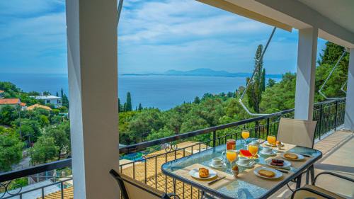 Nisaki Apartamento | Apartment Zeus with private pool and sea view
